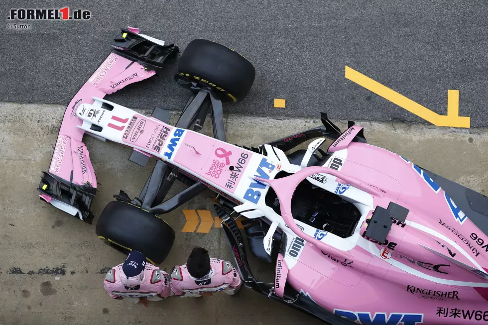 Foto zur News: Sergio Perez (Force India) und Esteban Ocon (Force India)