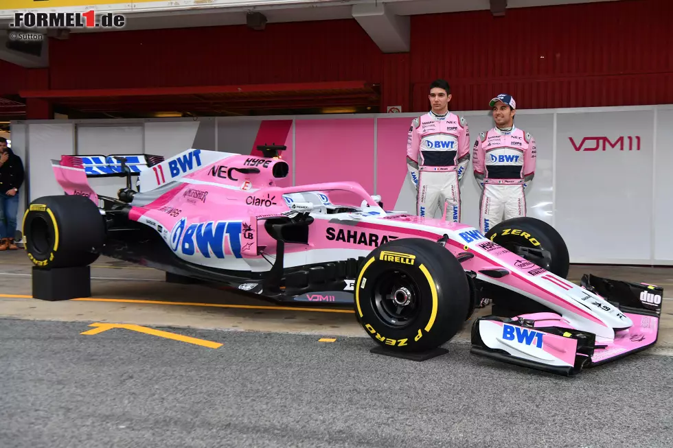 Foto zur News: Sergio Perez (Force India) und Esteban Ocon (Force India)