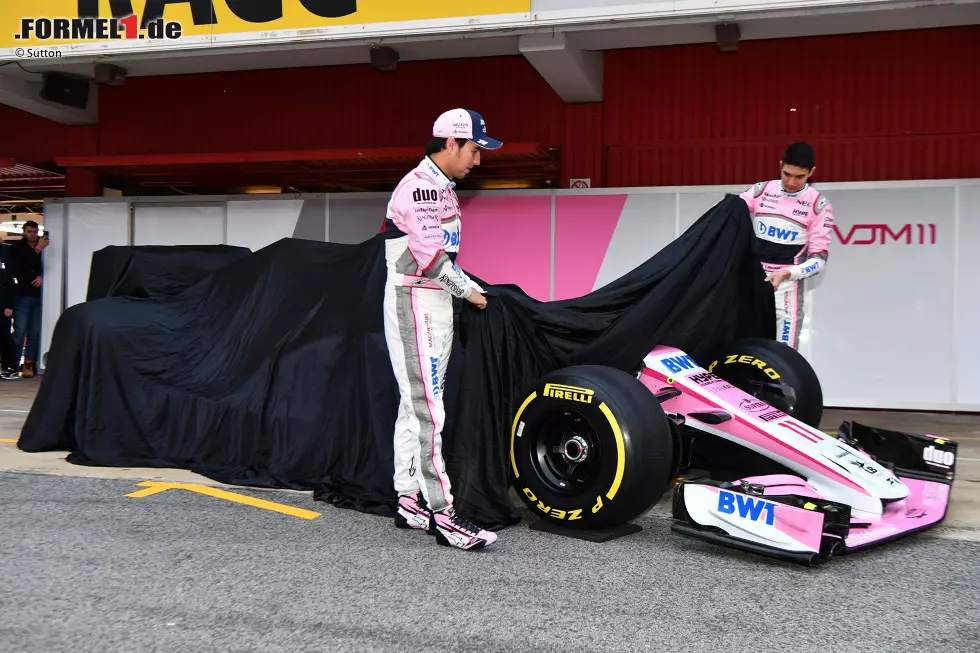 Foto zur News: Esteban Ocon (Force India) und Sergio Perez (Force India)