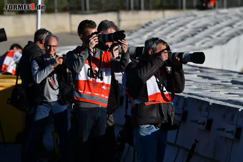 Foto zur News: Fotografen bei der Arbeit