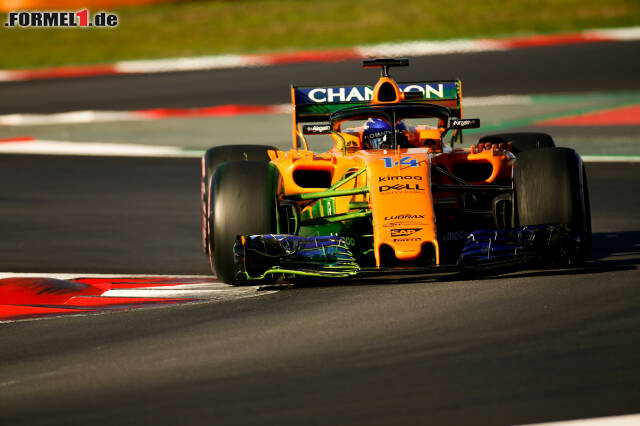 Foto zur News: Fernando Alonso rollte nach weniger als einer Stunde bei Kurve 7 aus. Jetzt durch den Tech-Check des zweiten Tests klicken!