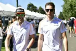 Foto zur News: Fernando Alonso (McLaren) und Stoffel Vandoorne (McLaren)