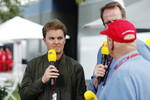 Foto zur News: Nico Rosberg und Niki Lauda