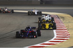 Foto zur News: Brendon Hartley (Toro Rosso), Carlos Sainz (Renault), Marcus Ericsson (Sauber) und Lance Stroll (Williams)