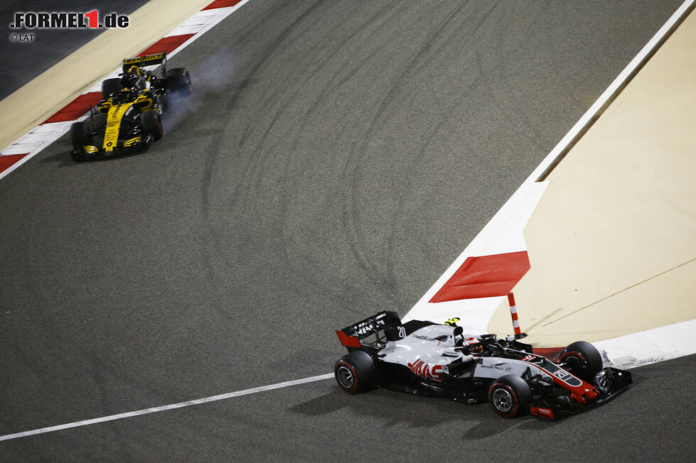 Foto zur News: Kevin Magnussen (Haas) und Nico Hülkenberg (Renault)
