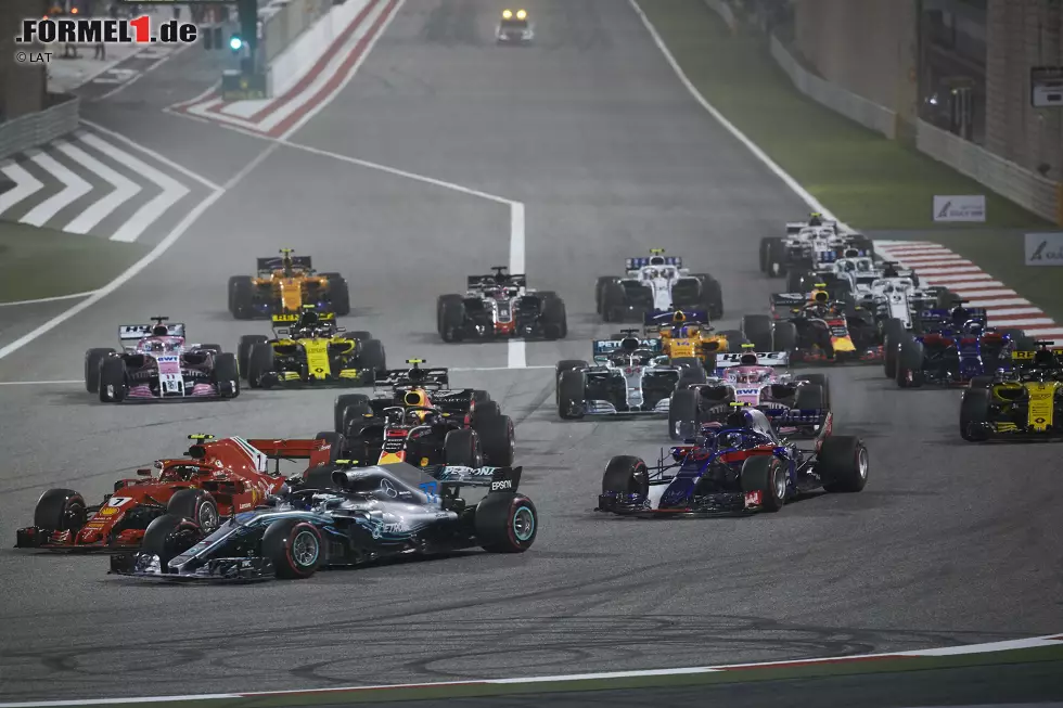 Foto zur News: Valtteri Bottas (Mercedes), Kimi Räikkönen (Ferrari), Pierre Gasly (Toro Rosso), Daniel Ricciardo (Red Bull), Esteban Ocon (Force India) und Lewis Hamilton (Mercedes)