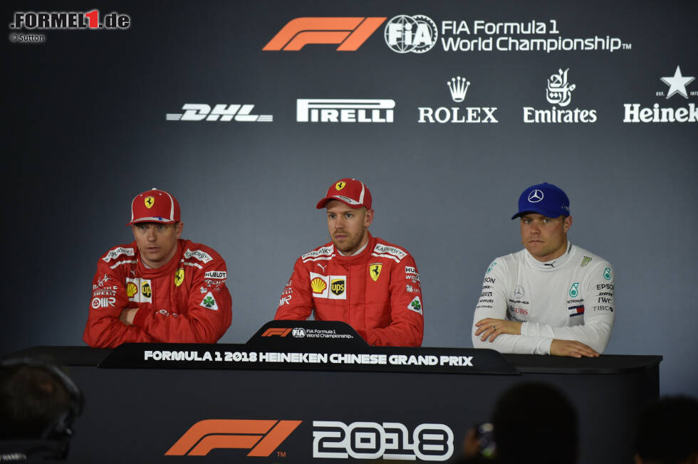 Foto zur News: Kimi Räikkönen (Ferrari), Sebastian Vettel (Ferrari) und Valtteri Bottas (Mercedes)