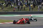 Gallerie: Kimi Räikkönen (Ferrari) und Lewis Hamilton (Mercedes)