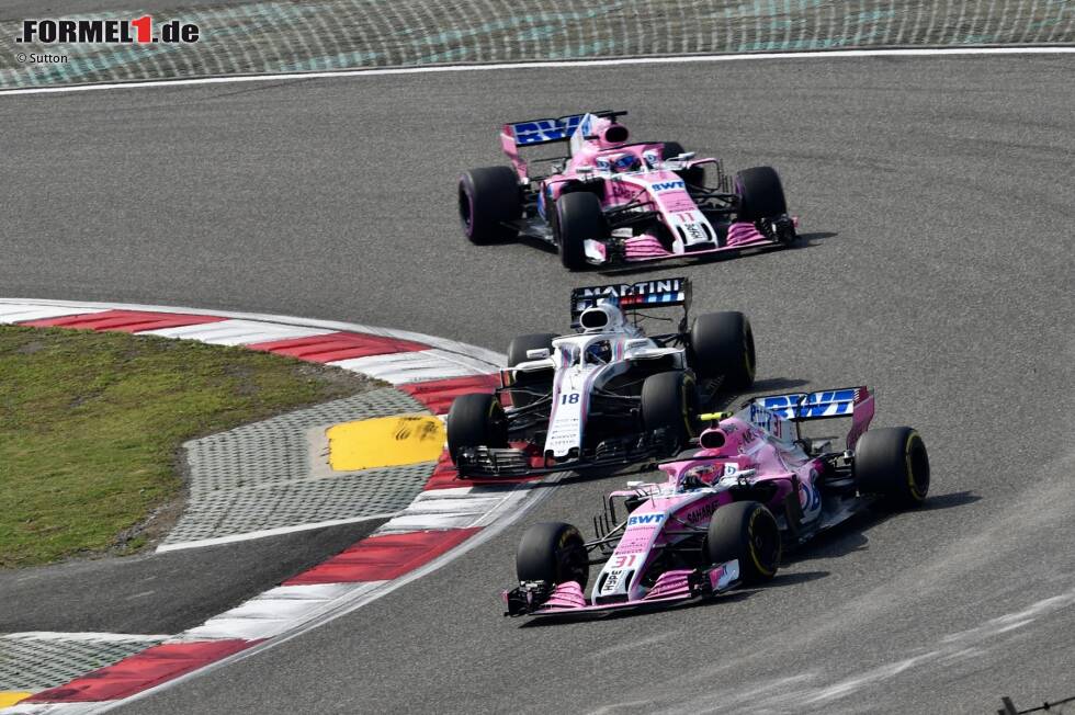 Foto zur News: Esteban Ocon (Force India), Lance Stroll (Williams) und Sergio Perez (Force India)