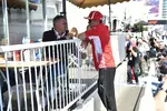 Foto zur News: Kimi Räikkönen (Ferrari) und Jean Alesi