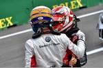 Foto zur News: Marcus Ericsson (Sauber) und Kevin Magnussen (Haas)