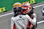 Foto zur News: Marcus Ericsson (Sauber) und Kevin Magnussen (Haas)