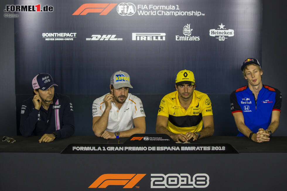 Foto zur News: Sergio Perez (Force India), Fernando Alonso (McLaren), Carlos Sainz (Renault) und Brendon Hartley (Toro Rosso)