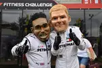 Foto zur News: Lewis Hamilton (Mercedes) und Valtteri Bottas (Mercedes)