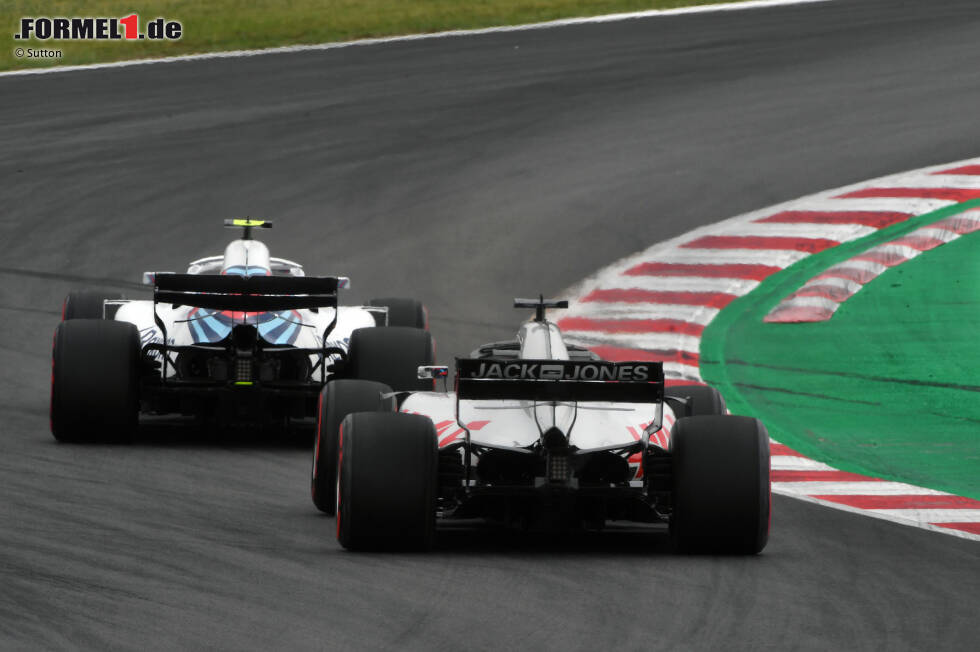 Foto zur News: Sergei Sirotkin (Williams) und Romain Grosjean (Haas)