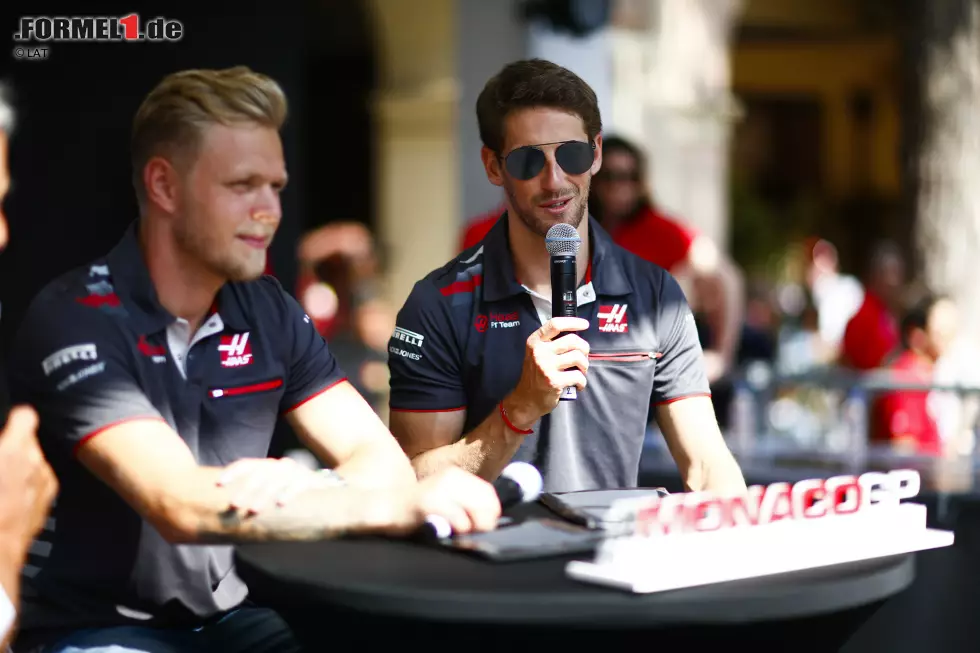 Foto zur News: Romain Grosjean (Haas) und Kevin Magnussen (Haas)