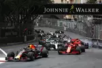 Foto zur News: Max Verstappen (Red Bull), Sebastian Vettel (Ferrari), Lewis Hamilton (Mercedes), Kimi Räikkönen (Ferrari) und Valtteri Bottas (Mercedes)