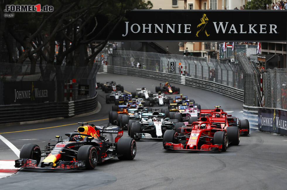 Foto zur News: Max Verstappen (Red Bull), Sebastian Vettel (Ferrari), Lewis Hamilton (Mercedes), Kimi Räikkönen (Ferrari) und Valtteri Bottas (Mercedes)