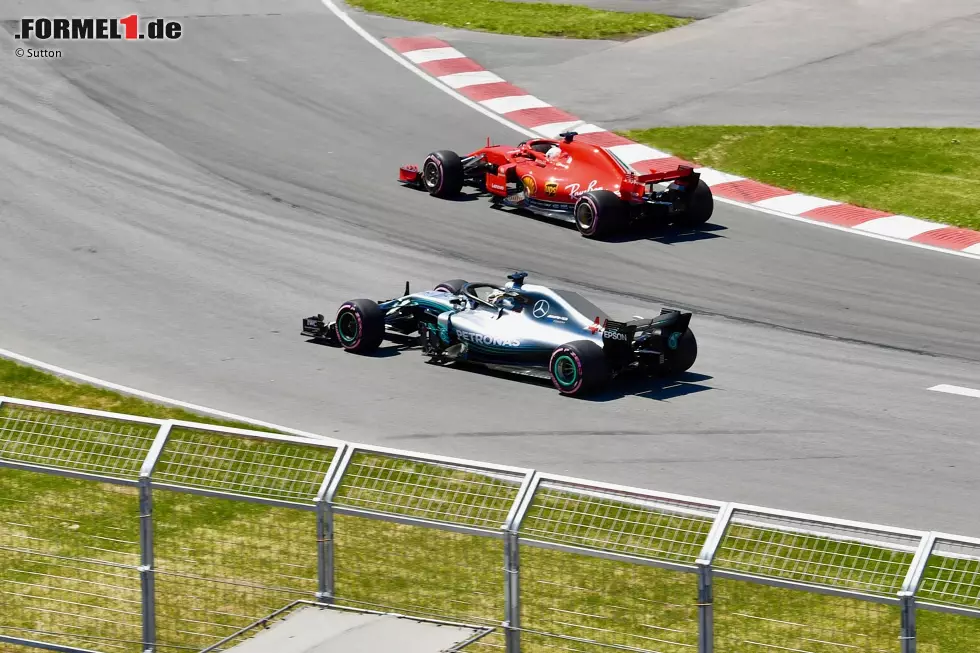 Foto zur News: Lewis Hamilton (Mercedes) und Sebastian Vettel (Ferrari)