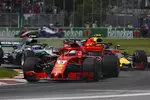 Foto zur News: Sebastian Vettel (Ferrari), Valtteri Bottas (Mercedes) und Max Verstappen (Red Bull)