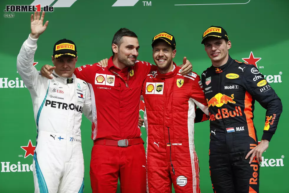 Foto zur News: Sebastian Vettel (Ferrari), Valtteri Bottas (Mercedes) und Max Verstappen (Red Bull)