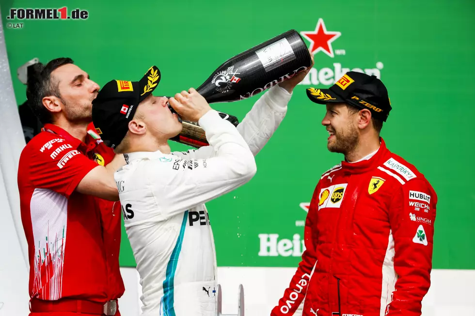 Foto zur News: Valtteri Bottas (Mercedes) und Sebastian Vettel (Ferrari)