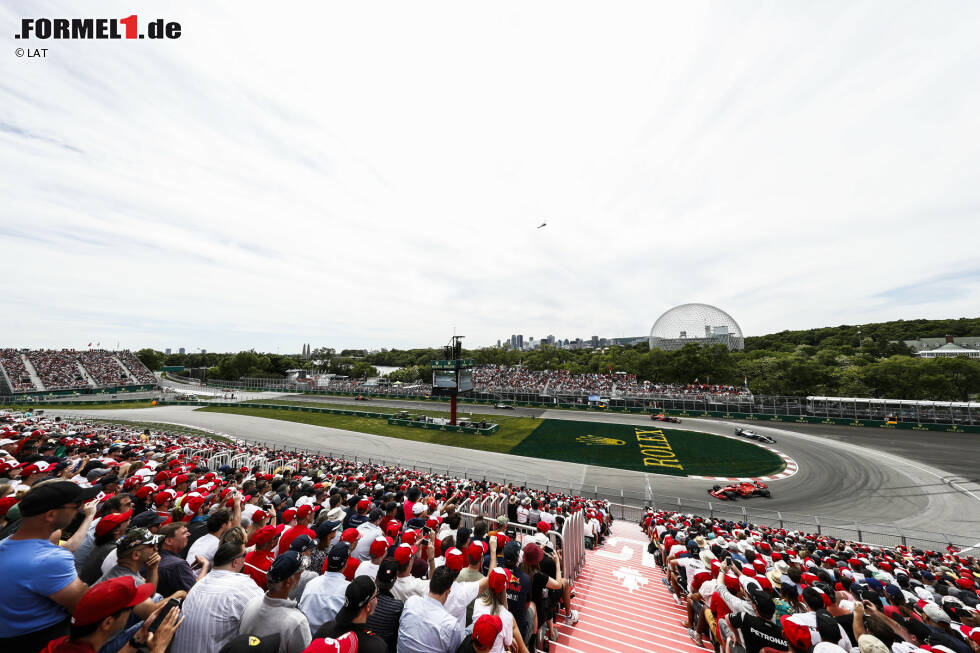 Sebastian Vettel (Ferrari), Valtteri Bottas (Mercedes), Max Verstappen (Red Bull), Lewis Hamilton (Mercedes) und Daniel Ricciardo (Red Bull) Sebastian Vettel (Ferrari), Valtteri Bottas (Mercedes), Max Verstappen (Red Bull), Lewis Hamilton (Mercedes) und Daniel Ricciardo (Red Bull)