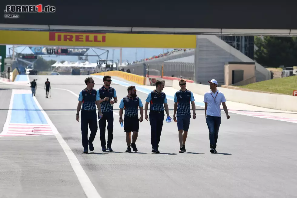 Foto zur News: Sergei Sirotkin (Williams) und Alexander Wurz