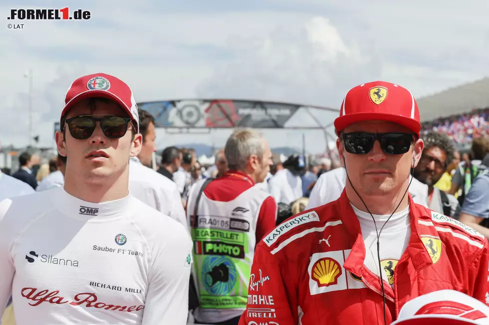 Foto zur News: Charles Leclerc (Sauber) und Kimi Räikkönen (Ferrari)