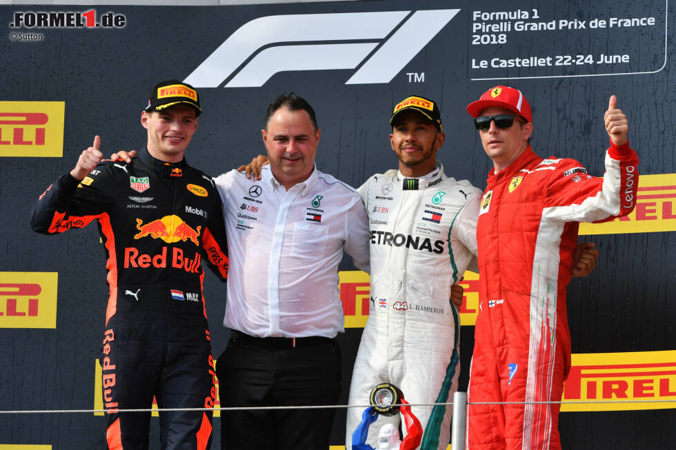 Foto zur News: Max Verstappen (Red Bull), Lewis Hamilton (Mercedes) und Kimi Räikkönen (Ferrari)
