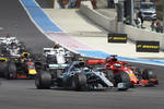 Foto zur News: Valtteri Bottas (Mercedes) und Sebastian Vettel (Ferrari)