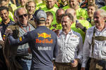 Foto zur News: Max Verstappen (Red Bull), Dietrich Mateschitz, Christian Horner und Helmut Marko