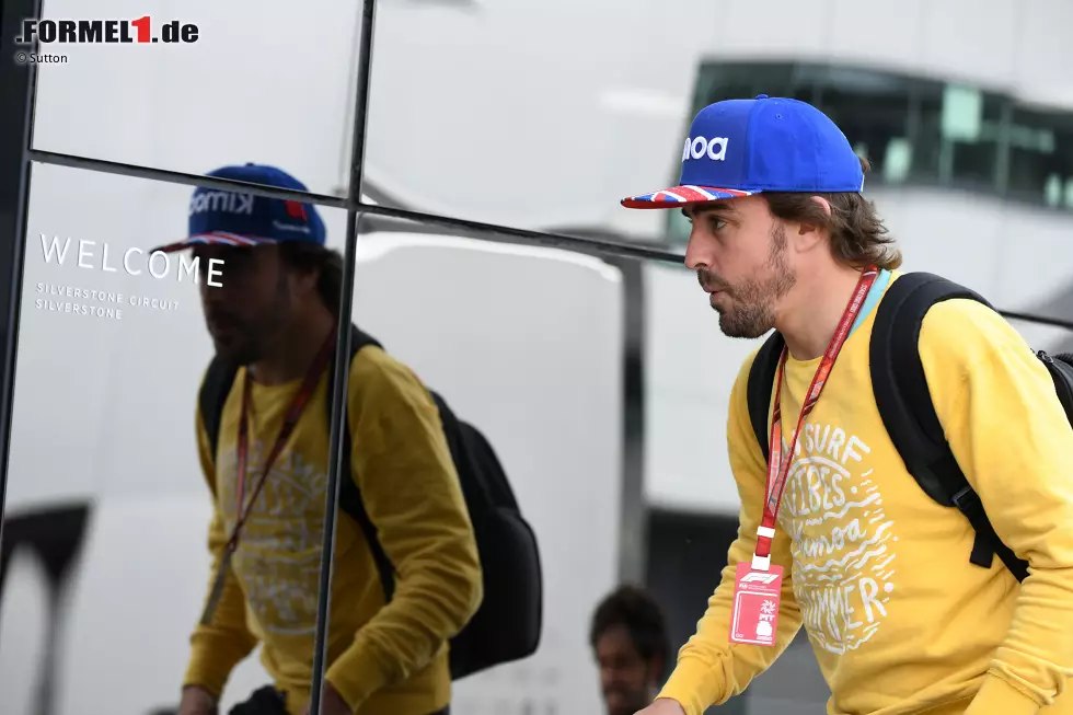 Foto zur News: Fernando Alonso (McLaren)