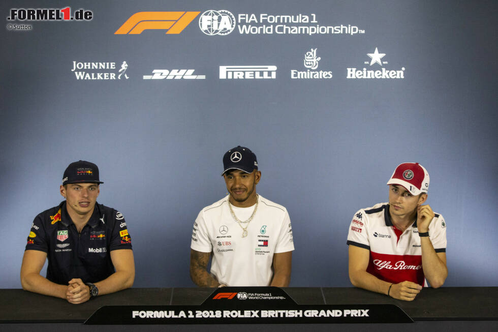 Foto zur News: Max Verstappen (Red Bull), Lewis Hamilton (Mercedes) und Charles Leclerc (Sauber)