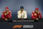 Foto zur News: Sebastian Vettel (Ferrari), Lewis Hamilton (Mercedes) und Kimi Räikkönen (Ferrari)