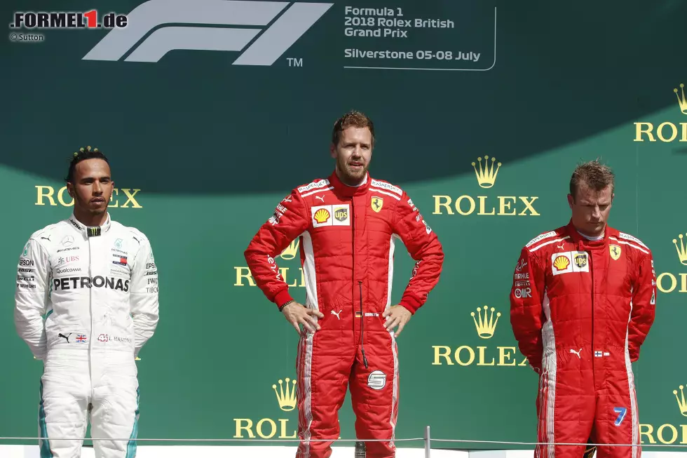 Foto zur News: Lewis Hamilton (Mercedes), Sebastian Vettel (Ferrari) und Kimi Räikkönen (Ferrari)