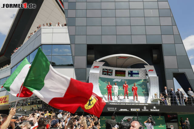 Foto zur News: Formel-1-Live-Ticker: Hamilton: Startcrash doch nur Rennunfall