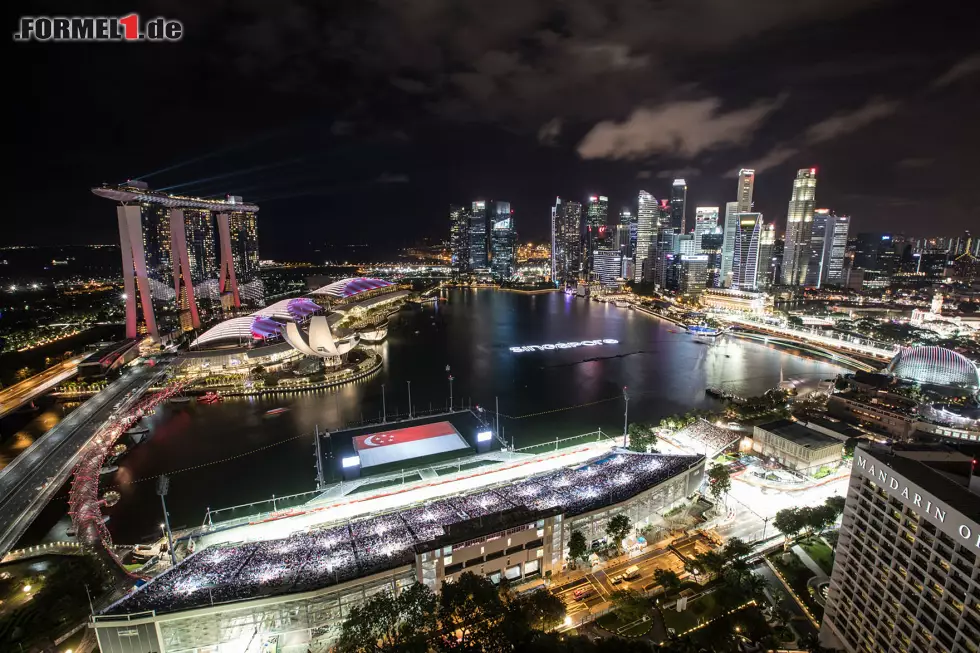 #7: die Länge aller Stromkabel beträgt zusammen 108.423 Meter - mehr als 2,5x so lang wie die längste Schnellstraße Singapurs, der Pan-Island Expressway) Foto zur News: #7: die Länge aller Stromkabel beträgt zusammen 108.423 Meter - mehr als 2,5x so lang wie die längste Schnellstraße Singapurs, der Pan-Island Expressway)