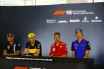 Foto zur News: Sergio Perez (Force India), Nico Hülkenberg (Renault), Sebastian Vettel (Ferrari) und Brendon Hartley (Toro Rosso)