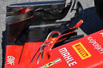 Foto zur News: Frontflügel Ferrari