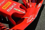 Foto zur News: Nase und Frontflügel des Ferrari