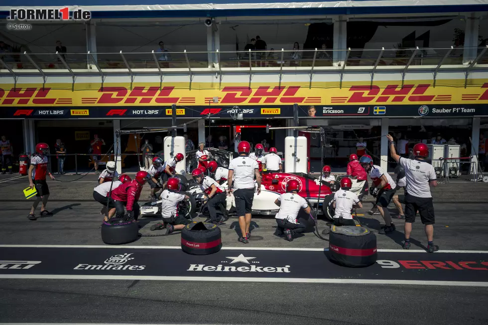 Foto zur News: Boxenstopptraining mit Charles Leclerc (Sauber)