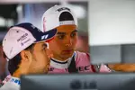 Foto zur News: Sergio Perez (Force India) und Esteban Ocon (Force India)