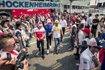 Foto zur News: Charles Leclerc (Sauber), Pierre Gasly (Toro Rosso) und Carlos Sainz (Renault)