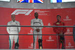 Foto zur News: Valtteri Bottas (Mercedes), Lewis Hamilton (Mercedes) und Kimi Räikkönen (Ferrari)