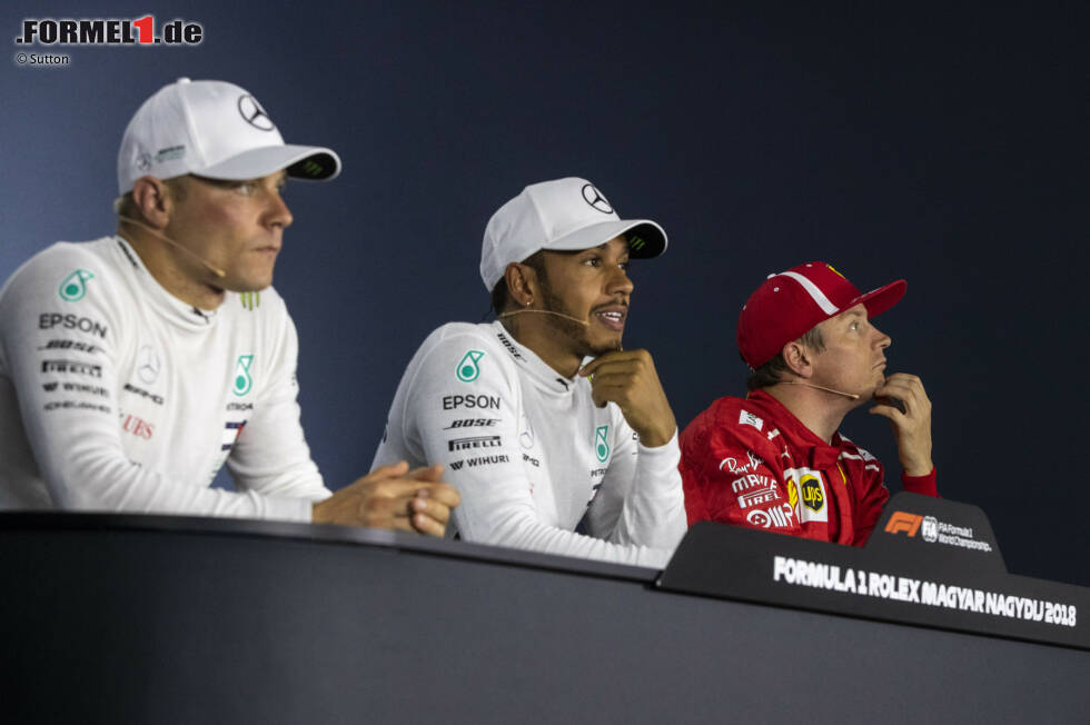 Foto zur News: Valtteri Bottas (Mercedes), Lewis Hamilton (Mercedes) und Kimi Räikkönen (Ferrari)