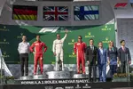 Foto zur News: Sebastian Vettel (Ferrari), Lewis Hamilton (Mercedes) und Kimi Räikkönen (Ferrari)