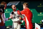 Foto zur News: Lewis Hamilton (Mercedes) und Sebastian Vettel (Ferrari)