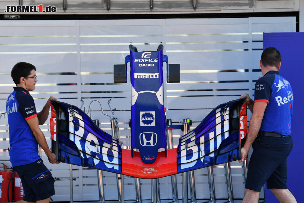 Foto zur News: Frontflügel von Toro Rosso