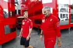 Foto zur News: Sebastian Vettel (Ferrari) und Maurizio Arrivabene